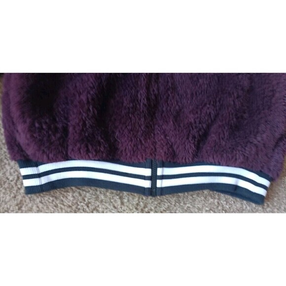 Nike Women's Sherpa Bomber Jacket Size Medium Maroon Full Zip Fluffy Teddy - Picture 8 of 9